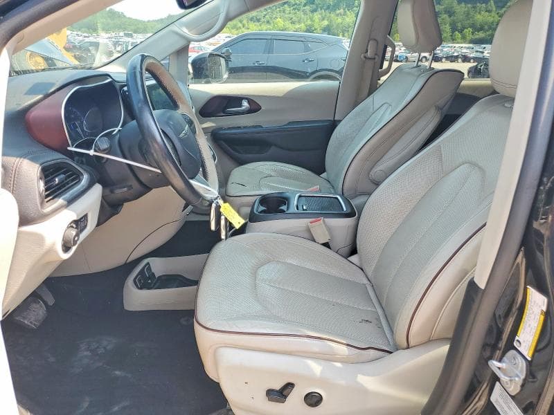 2017 CHRYSLER PACIFICA LIMITED 7