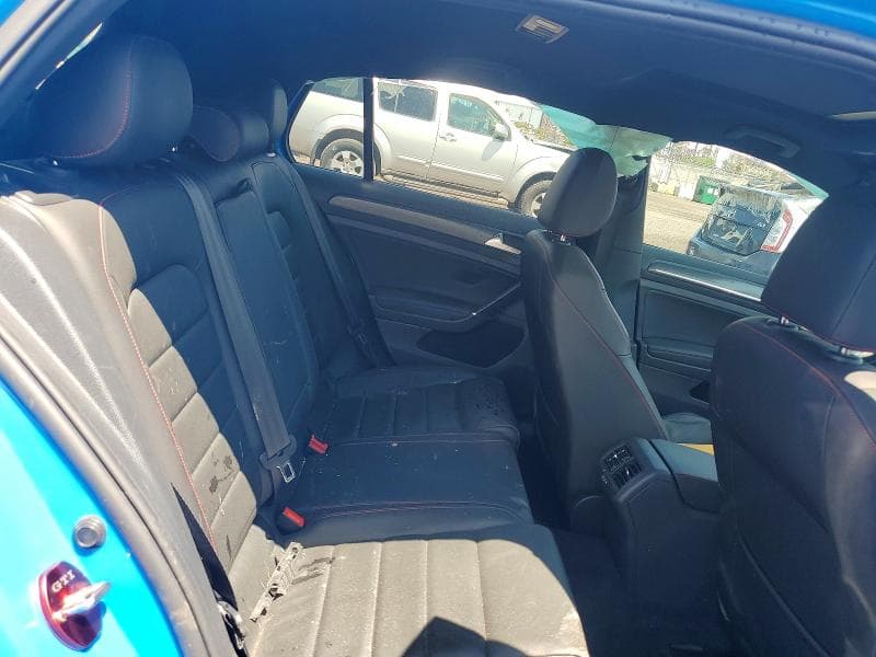 2021 VOLKSWAGEN GTI S 10