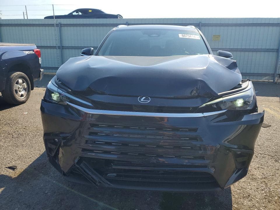 2025 LEXUS TX 5