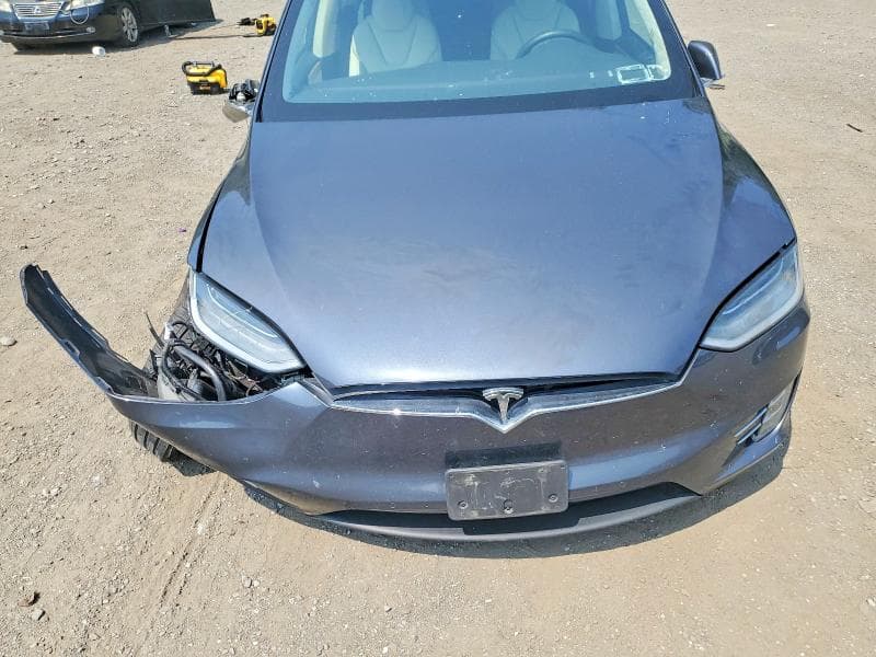 2019 TESLA MODEL X 12