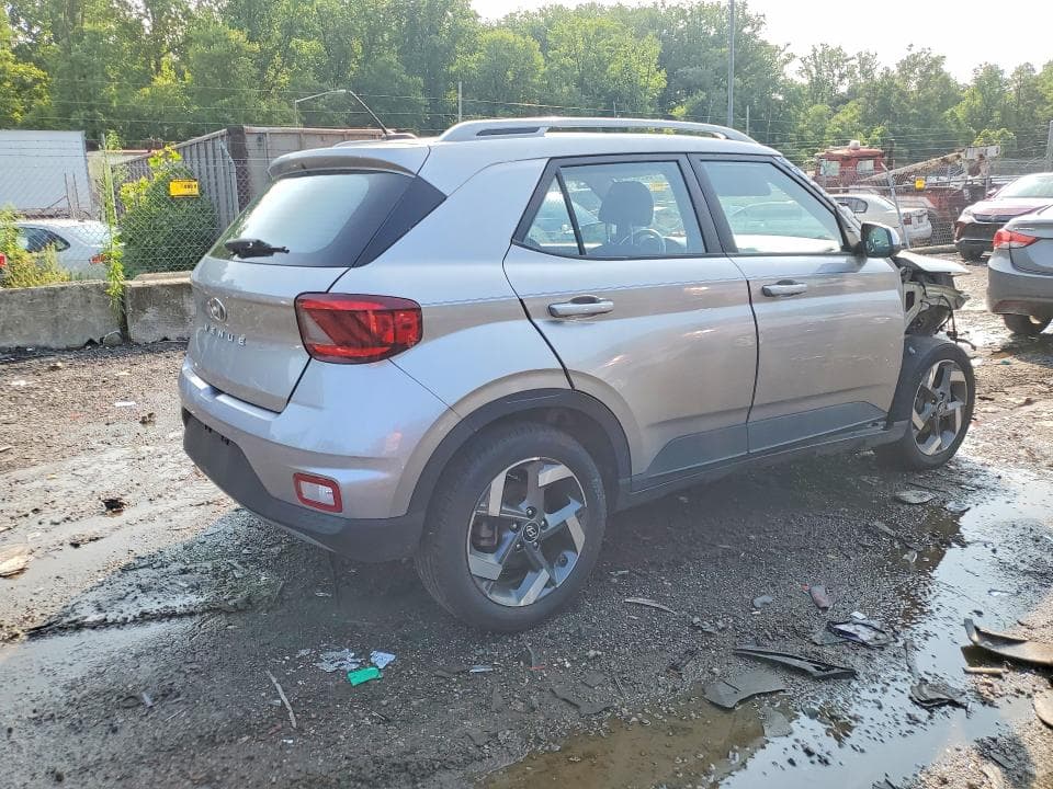 2023 HYUNDAI VENUE SEL 3