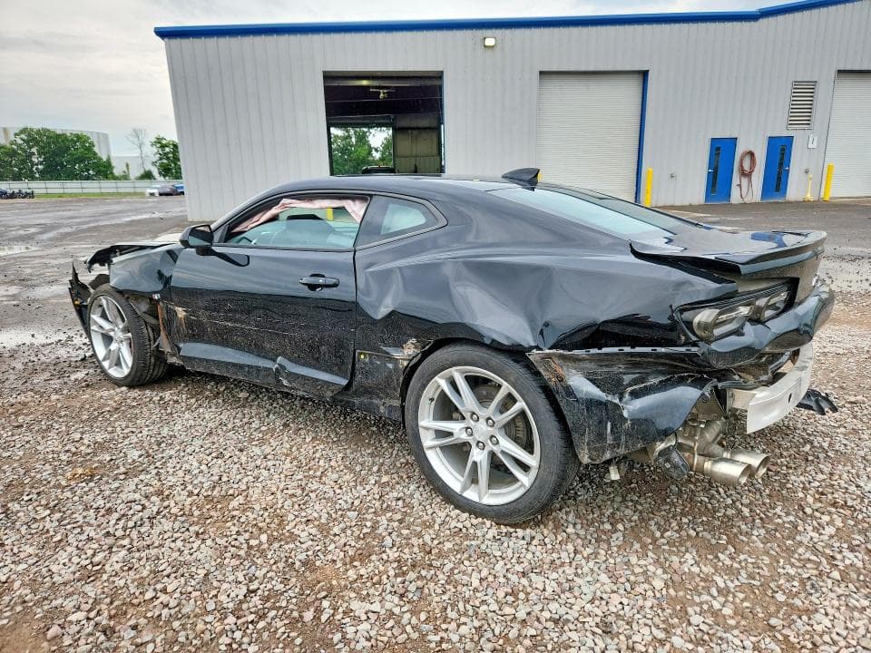 2021 CHEVROLET CAMARO LT 2