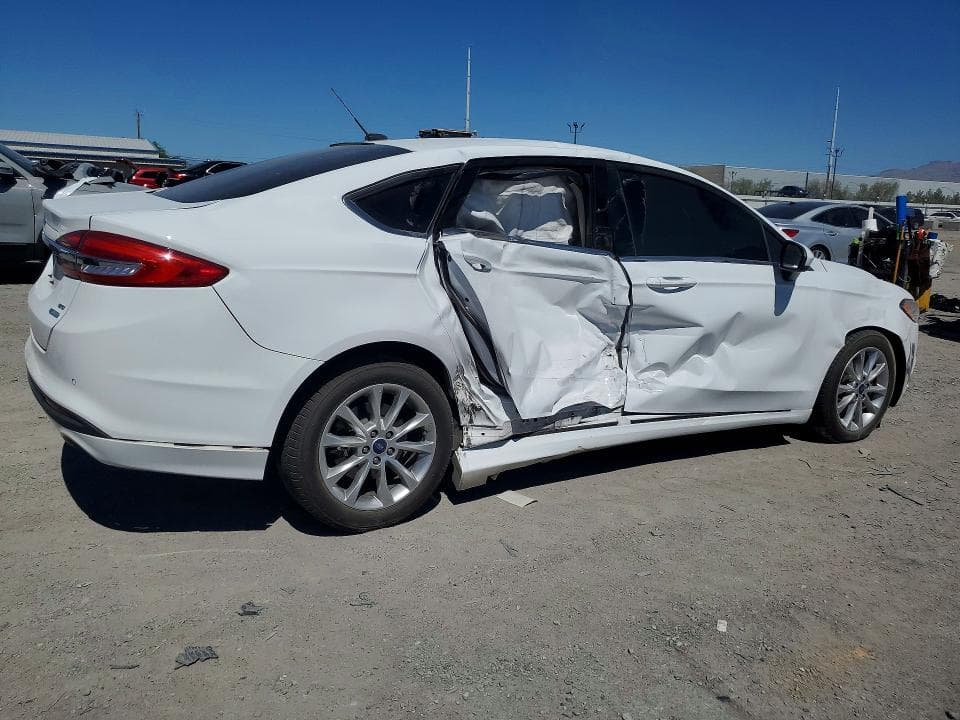 2017 FORD FUSION SE 3