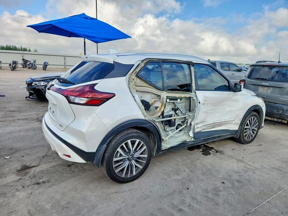 2023 NISSAN KICKS SV 3