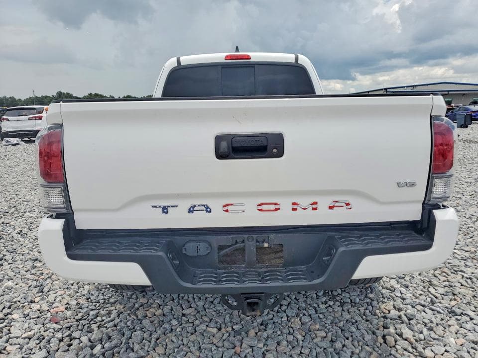 2022 TOYOTA TACOMA TRD SPORT 6