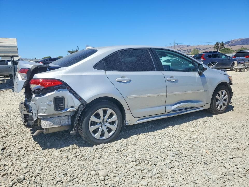2021 TOYOTA COROLLA LE 3