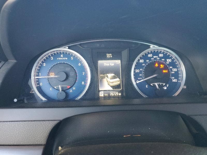 2017 TOYOTA CAMRY XLE V6 9