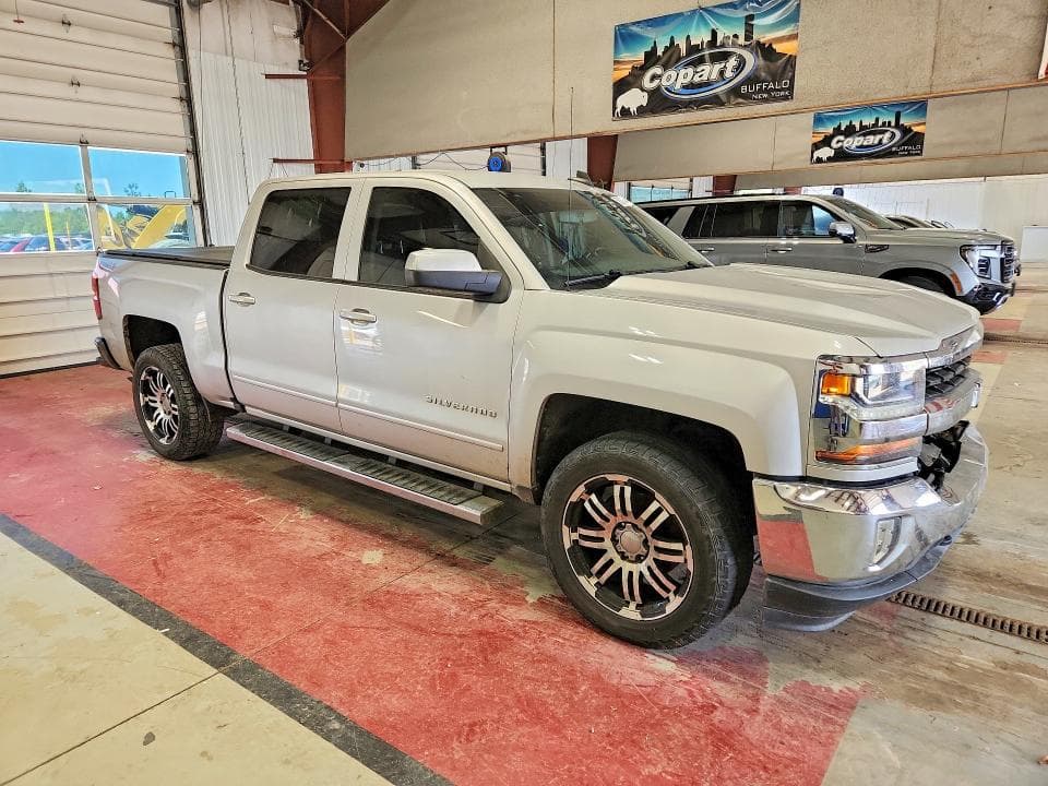 2017 CHEVROLET SILVERADO K1500 LT 4