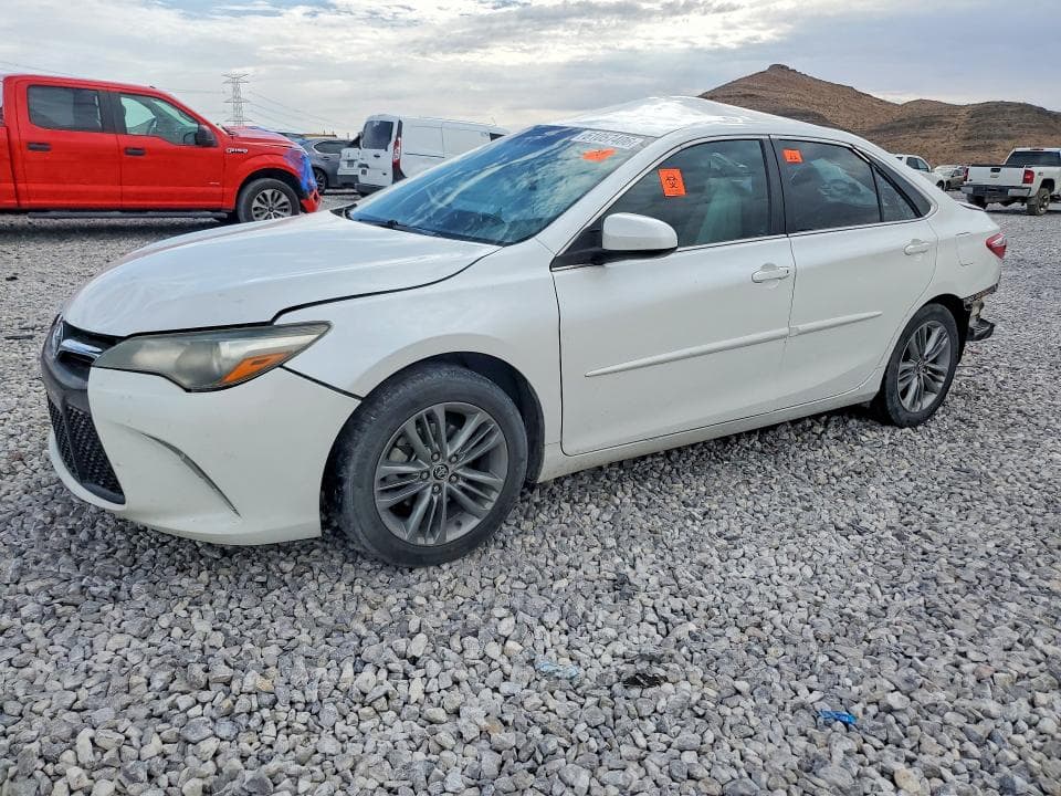 2017 TOYOTA CAMRY SE