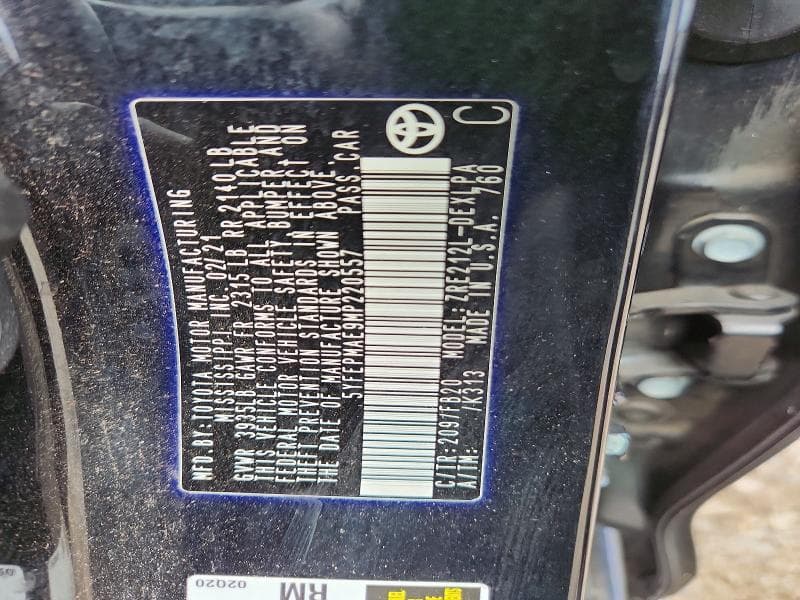 2021 TOYOTA COROLLA LE 12