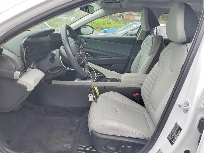 2025 HYUNDAI ELANTRA LIMITED 7