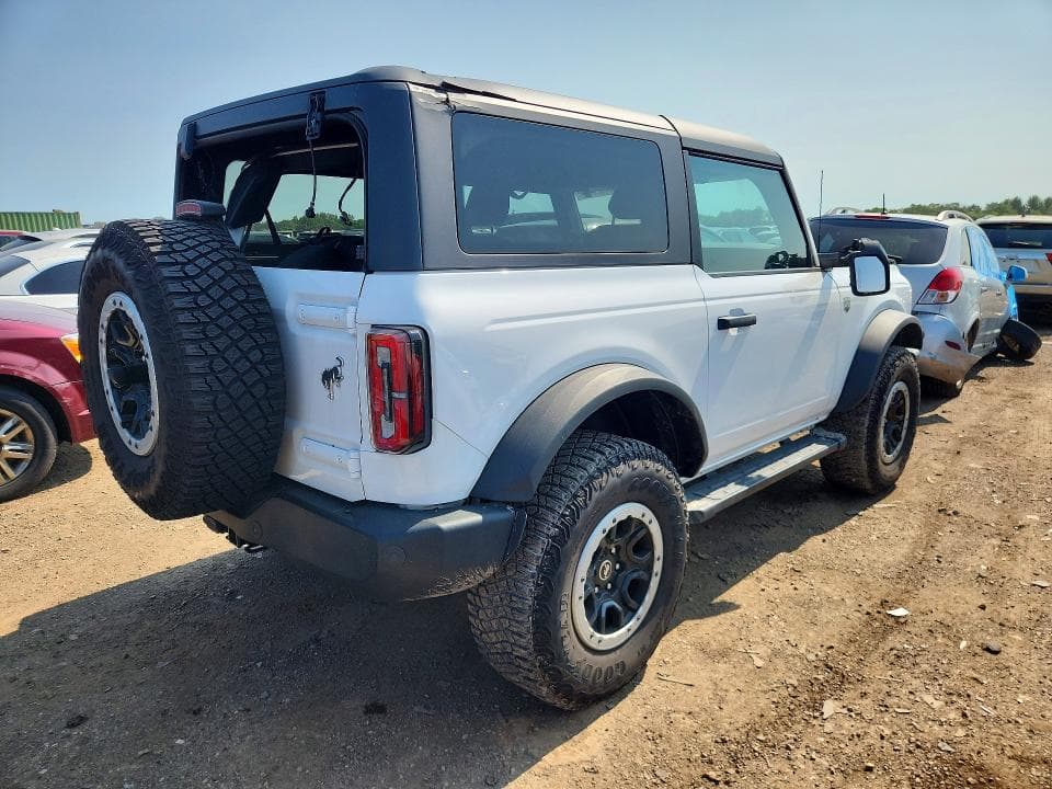 2023 FORD BRONCO BASE 3