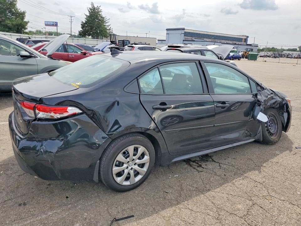 2026 TOYOTA COROLLA LE 3