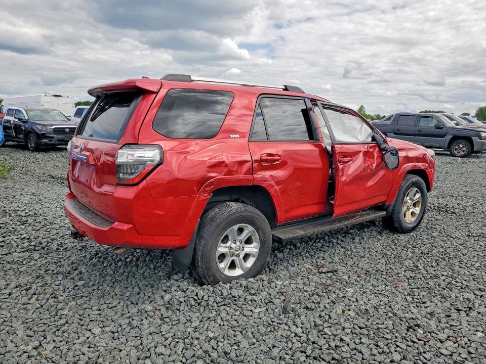 2021 TOYOTA 4RUNNER SR5 3