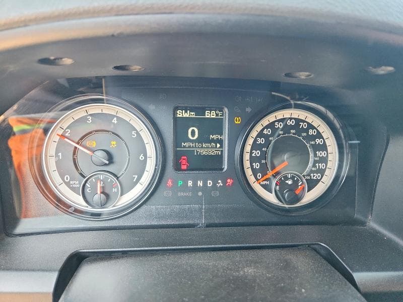 2020 RAM 1500 CLASSIC SLT 9