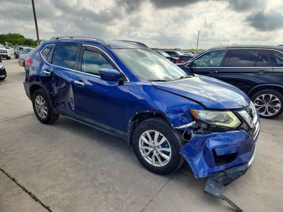 2017 NISSAN ROGUE SV 4