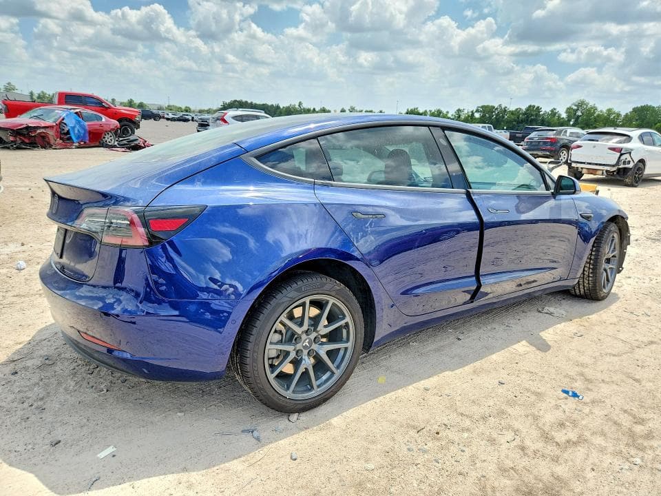 2020 TESLA MODEL 3 3