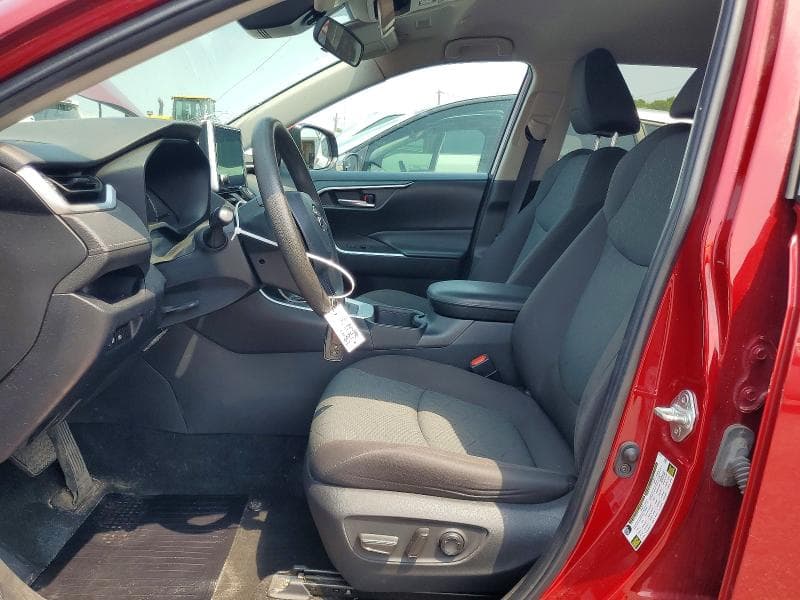 2023 TOYOTA RAV4 XLE 7