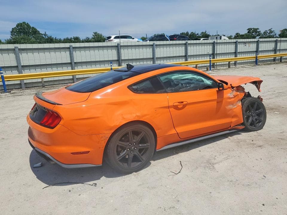 2020 FORD MUSTANG 3