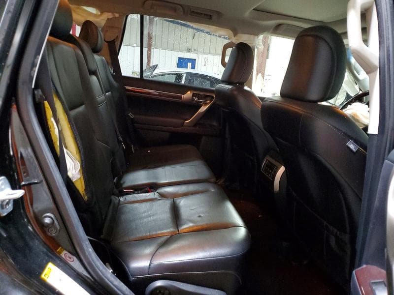2017 LEXUS GX 460 11