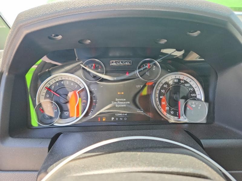 2019 RAM 1500 CLASSIC SLT 9
