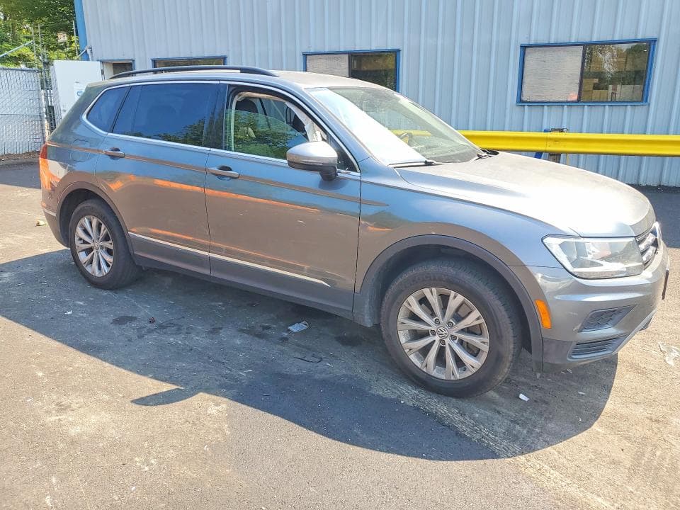 2018 VOLKSWAGEN TIGUAN SE 4