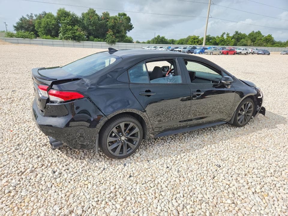 2026 TOYOTA COROLLA SE 3