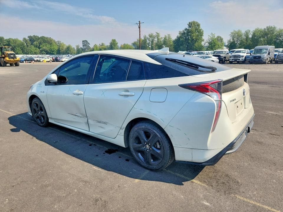 2017 TOYOTA PRIUS THREE TOURING 2