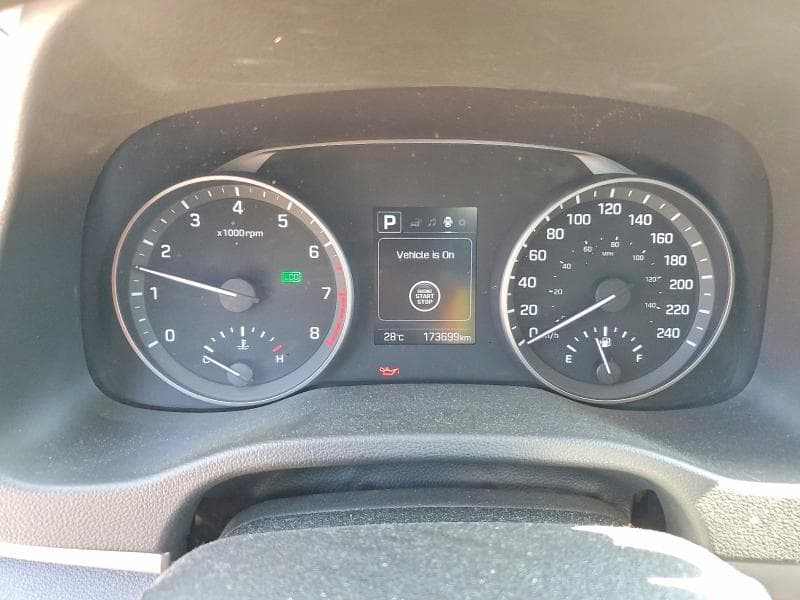 2018 HYUNDAI ELANTRA SEL 9