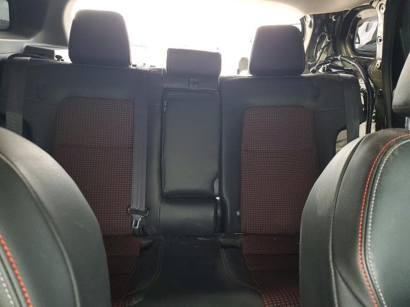 2025 NISSAN KICKS SR 10