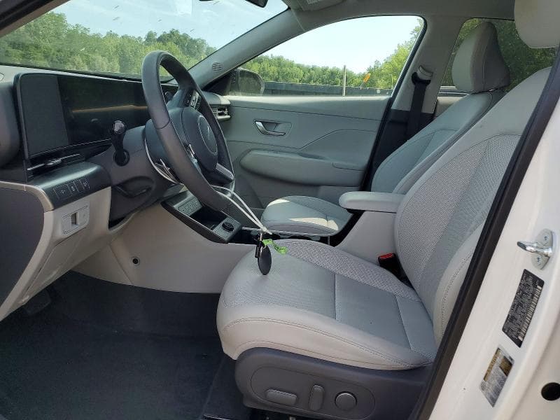 2026 HYUNDAI KONA SEL PREMIUM 7