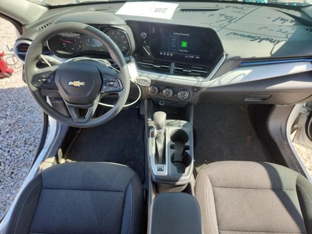 2025 CHEVROLET TRAX LS 8