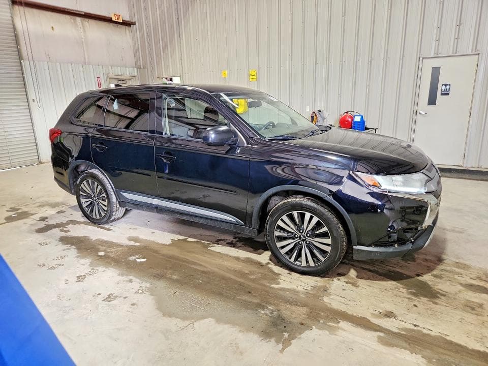 2019 MITSUBISHI OUTLANDER SE 4