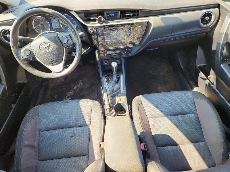 2017 TOYOTA COROLLA LE 8