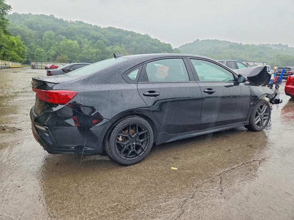 2021 KIA FORTE GT LINE 3