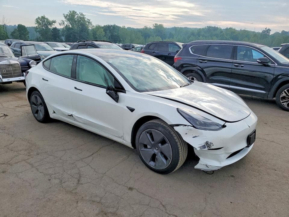 2023 TESLA MODEL 3 4