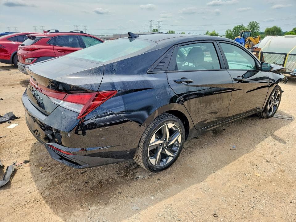 2023 HYUNDAI ELANTRA SEL 3