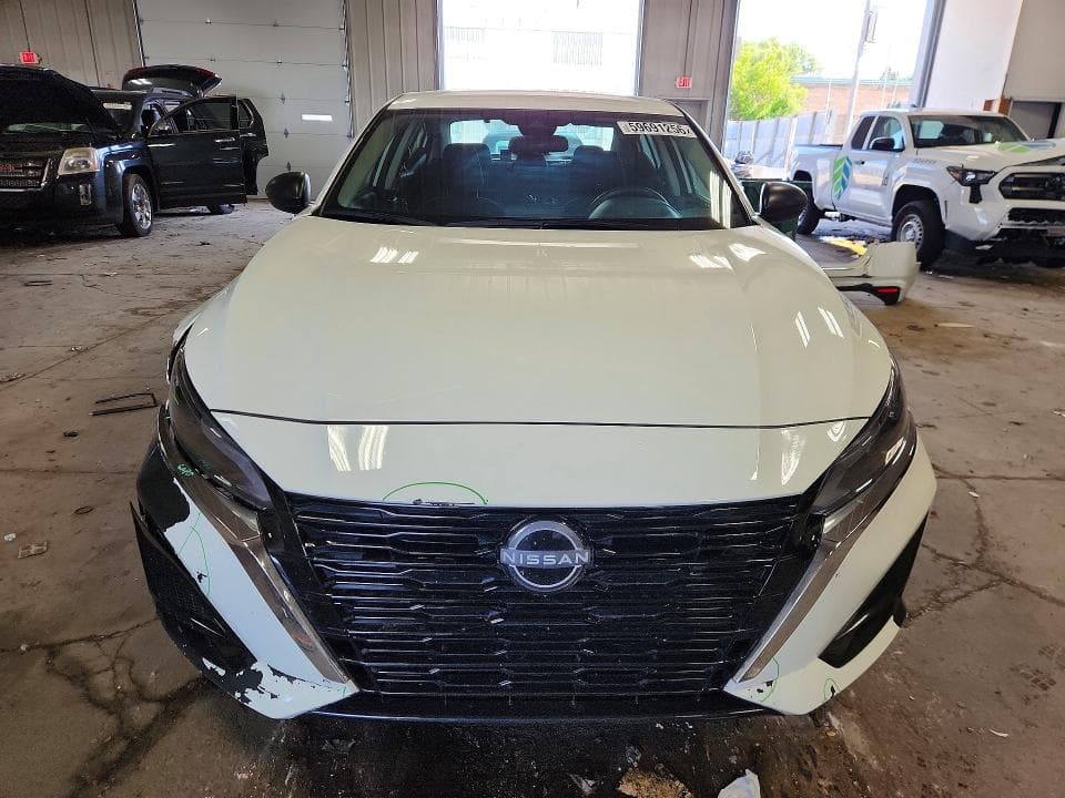2024 NISSAN ALTIMA S 5