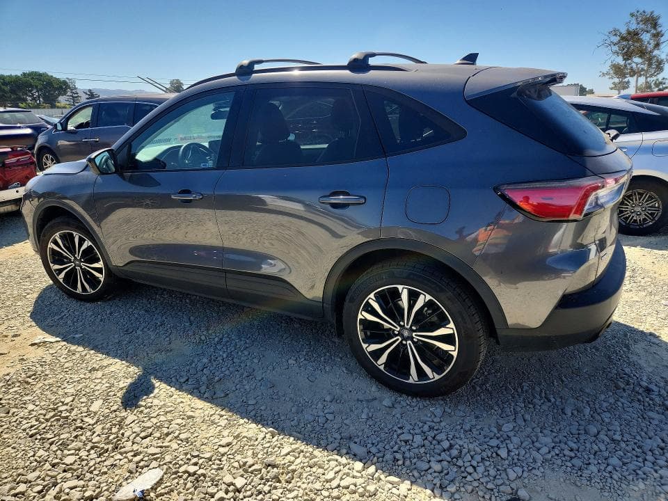 2021 FORD ESCAPE SE 2
