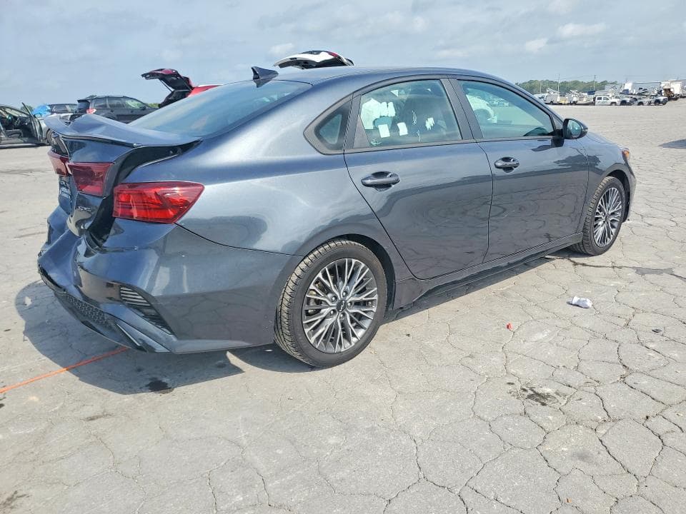 2023 KIA FORTE GT LINE 3