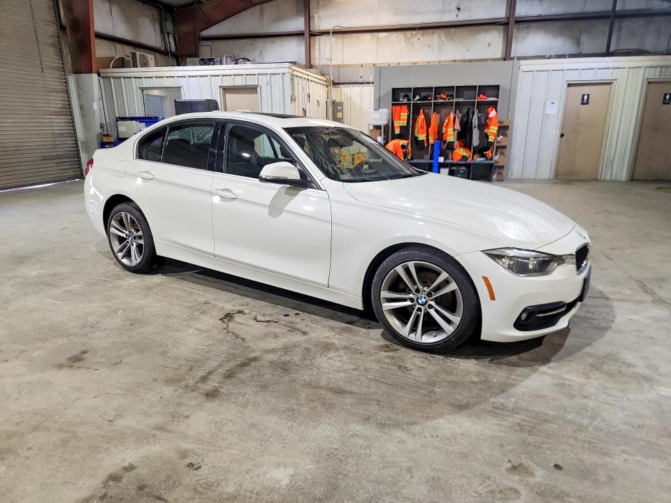 2018 BMW 330 XI 4