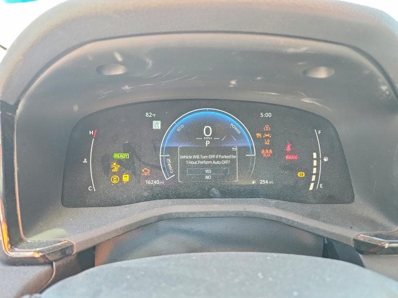 2025 TOYOTA CAMRY LE 9