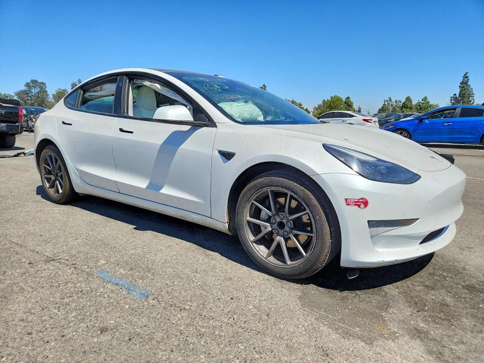2023 TESLA MODEL 3 4