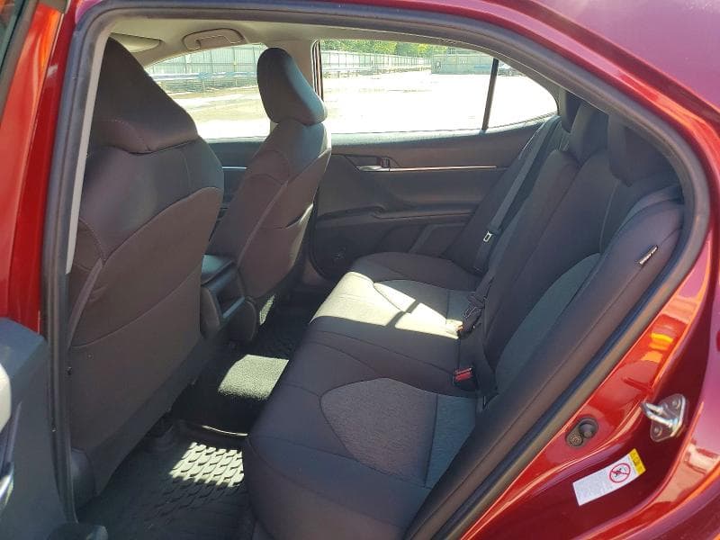 2019 TOYOTA CAMRY LE 10