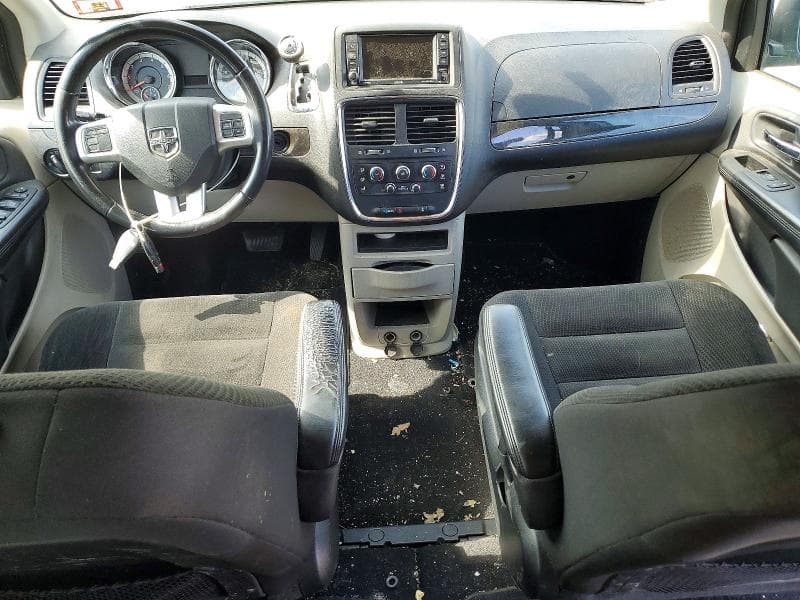 2017 DODGE GRAND CARAVAN SE 8