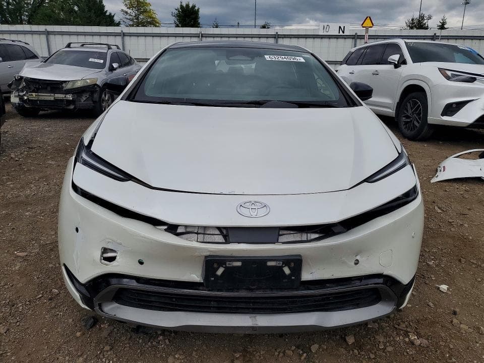 2023 TOYOTA PRIUS XLE 5
