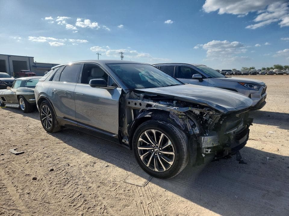 2024 CADILLAC LYRIQ SPORT 4