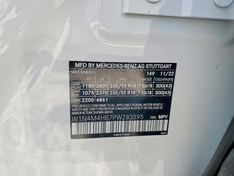 2023 MERCEDES-BENZ GLB 250 4MATIC 13