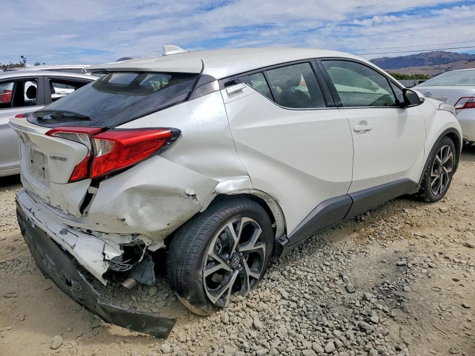 2019 TOYOTA C-HR LIMITED 3