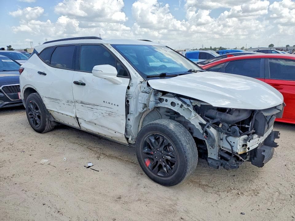2019 CHEVROLET BLAZER 1LT 4